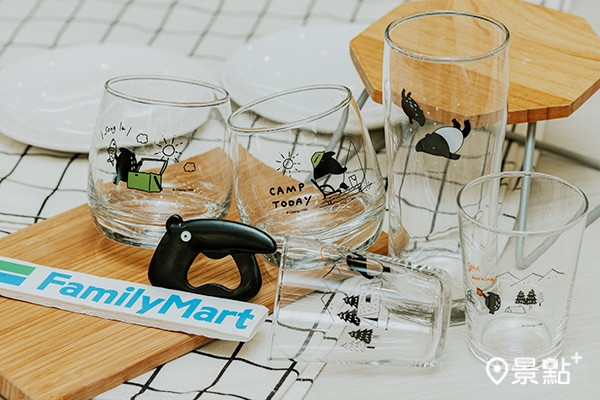 購買指定飲料/冰品/啤酒可加購獨家馬來貘搖搖杯、啤酒杯及開瓶器。 購買指定飲料/冰品/啤酒可加購獨家馬來貘搖搖杯、啤酒杯及開瓶器。