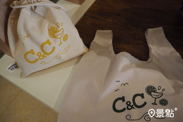 「airC&C」住客可免費參加「印花樂」手工絹印體驗活動。