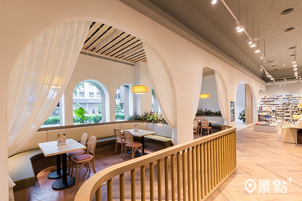 度假感餐飲空間TEA ROOM米白紗簾包廂。