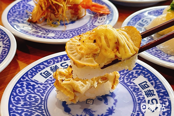 炙烤起司扇貝 NT.40元 炙烤起司扇貝 NT.40元
