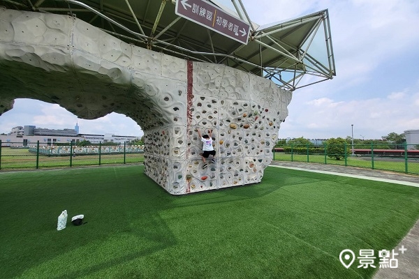 內湖運動公園攀岩場