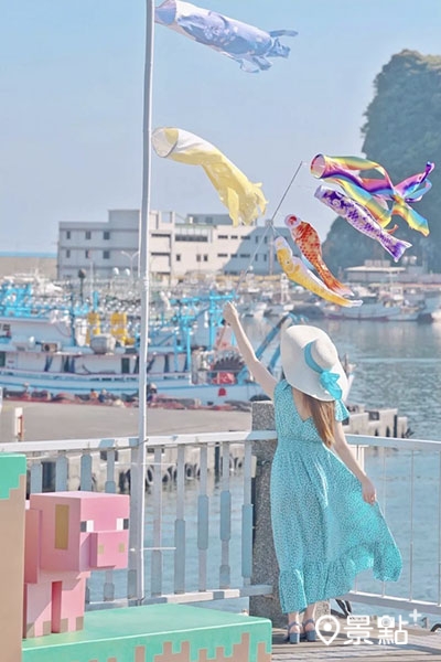 鯉魚旗的海港美景。