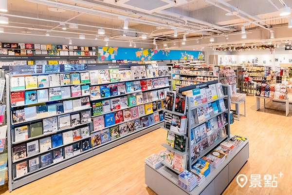 林口文化店大幅提升童書及玩教具數量。 林口文化店大幅提升童書及玩教具數量。