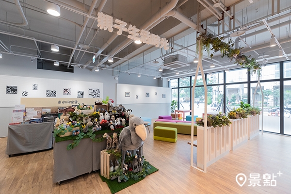 店內友善親子空間,適合帶孩子放電充實自我。 店內友善親子空間,適合帶孩子放電充實自我。