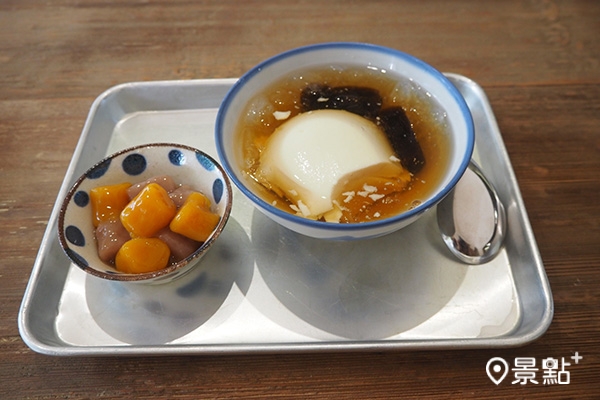招牌榕豆花,售價80元。(圖 / 景點+張盈盈) 招牌榕豆花,售價80元。(圖 / 景點+張盈盈)