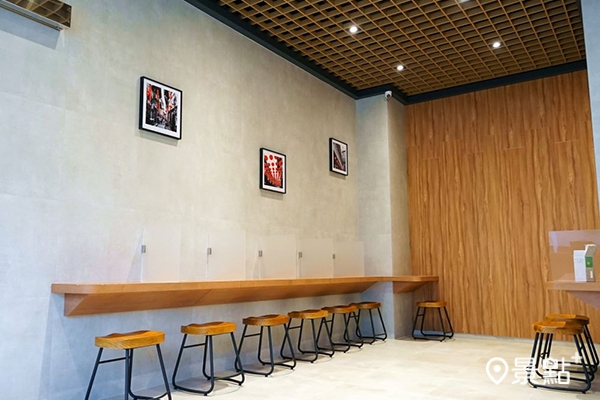 正忠鳳山青年店提供舒適內用區，走文創風吸引不同客群。