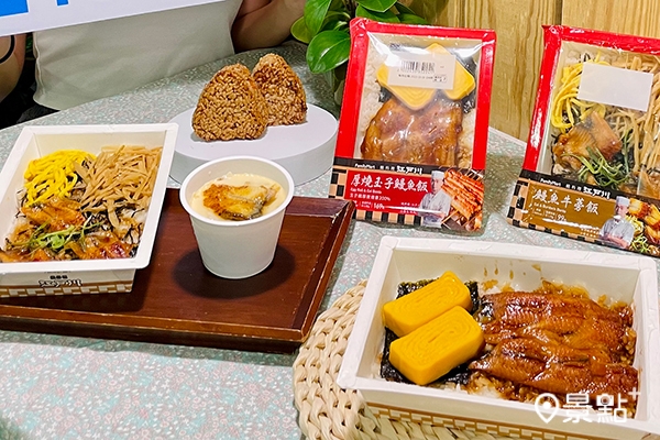 鰻魚牛蒡飯百元有找蒲燒鰻魚烤飯糰銅板價45元。 鰻魚牛蒡飯百元有找蒲燒鰻魚烤飯糰銅板價45元。