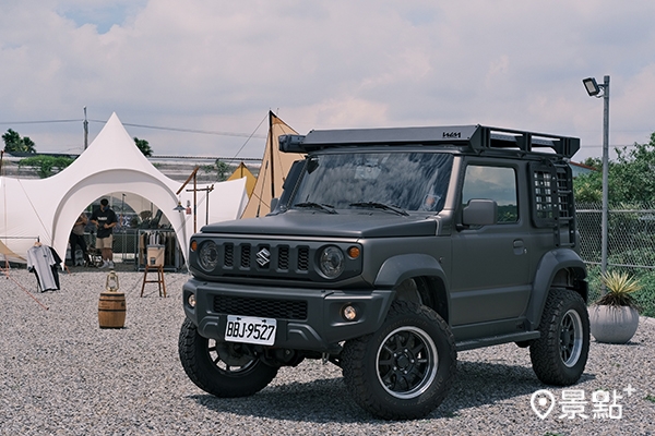 來自台中品牌WLM 4×4 Motors，由鈑金製造業跨足越野車休閒配件自製研發。