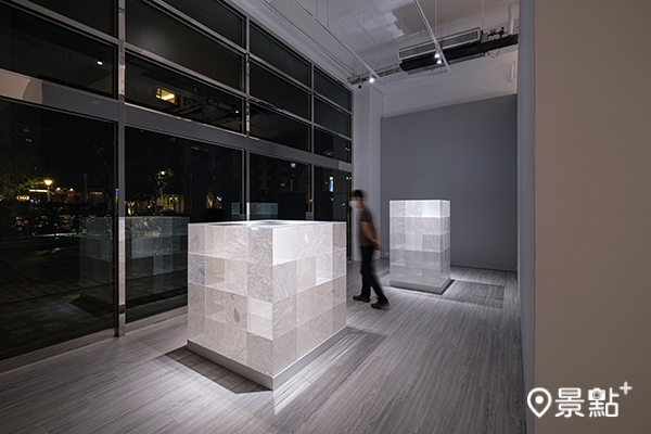 日本當代藝術大師大卷伸嗣的作品《漂浮-構築之詩》(圖/安卓藝術) 日本當代藝術大師大卷伸嗣的作品《漂浮-構築之詩》(圖/安卓藝術)