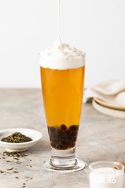 奶蓋珍珠綠茶(圖/涓豆腐) 奶蓋珍珠綠茶(圖/涓豆腐)