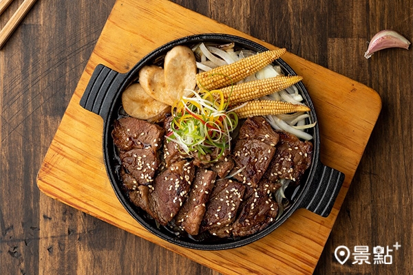 韓式BBQ鐵板嫩肩牛 $458(圖/涓豆腐) 韓式BBQ鐵板嫩肩牛 $458(圖/涓豆腐)